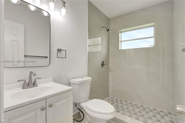 1340 NW 102nd St, Miami, FL 33147