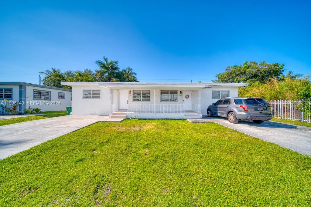 1340 NW 102nd St, Miami, FL 33147