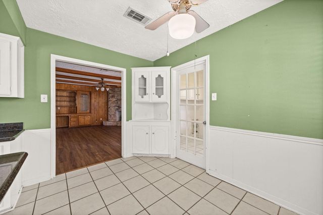11311 Cold Spring Drive, Houston, TX 77043