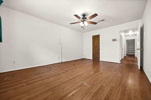 11311 Cold Spring Drive, Houston, TX 77043