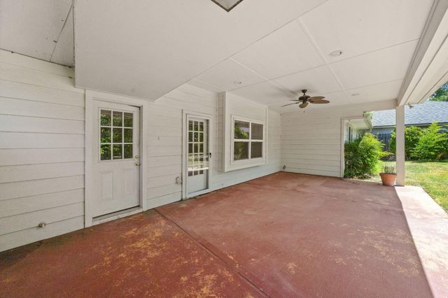 11311 Cold Spring Drive, Houston, TX 77043