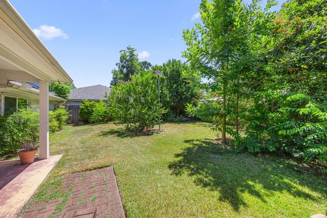 11311 Cold Spring Drive, Houston, TX 77043