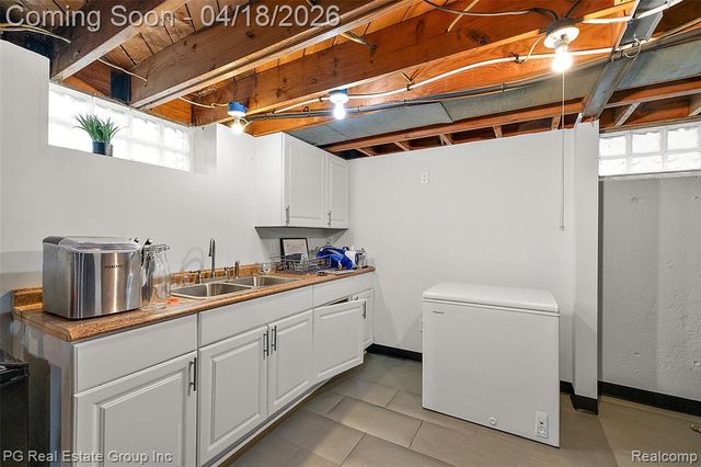 4307 Cooper Avenue, Royal Oak, MI 48073