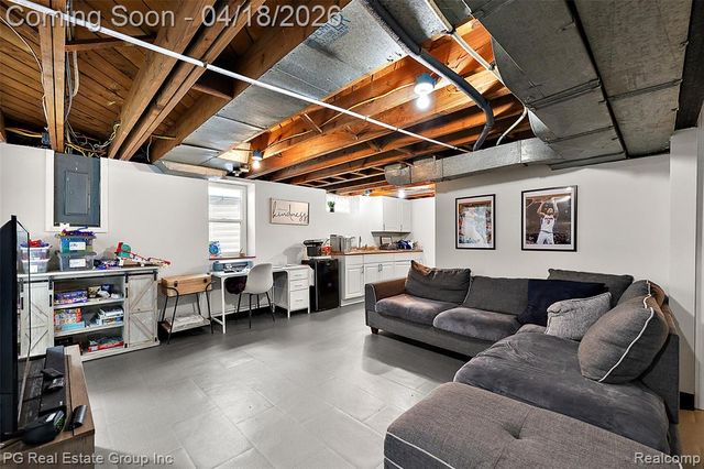 4307 Cooper Avenue, Royal Oak, MI 48073
