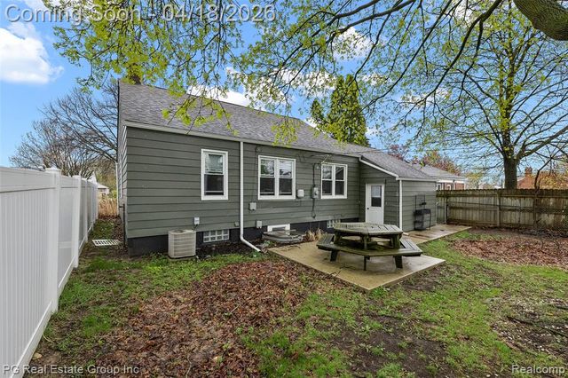 4307 Cooper Avenue, Royal Oak, MI 48073