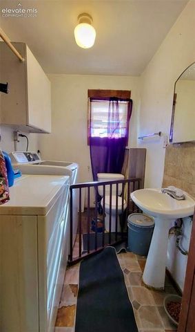 915 E River Street, Pueblo, CO 81001
