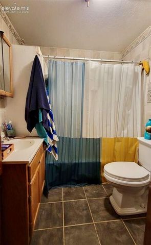 915 E River Street, Pueblo, CO 81001