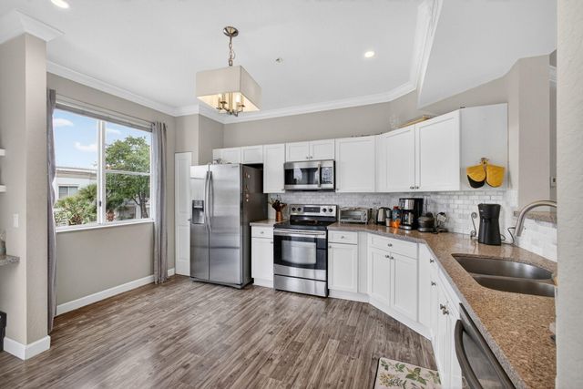 11028 Legacy Drive 302, Palm Beach Gardens, FL 33410