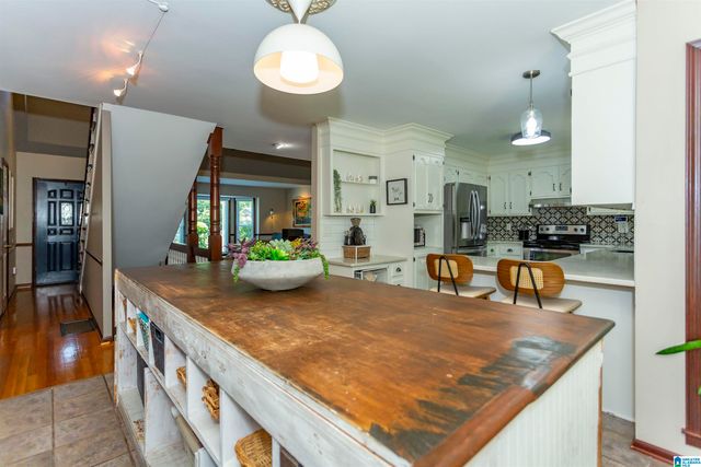 5833 JEFFERY DRIVE, Mount Olive, AL 35117