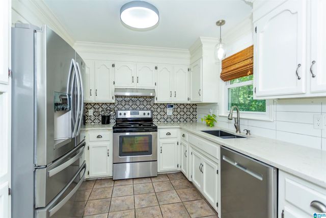 5833 JEFFERY DRIVE, Mount Olive, AL 35117