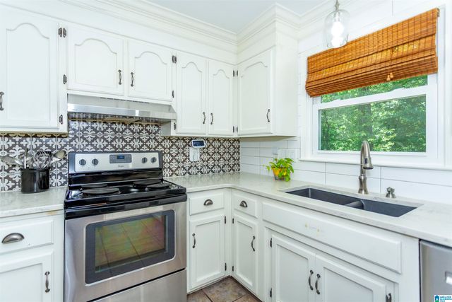 5833 JEFFERY DRIVE, Mount Olive, AL 35117