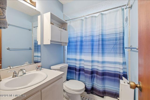 258 AQUARIUS Circle W, Jacksonville, FL 32216