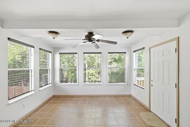 258 AQUARIUS Circle W, Jacksonville, FL 32216