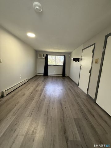 75 Evergreene 75, Wallingford, CT 06492