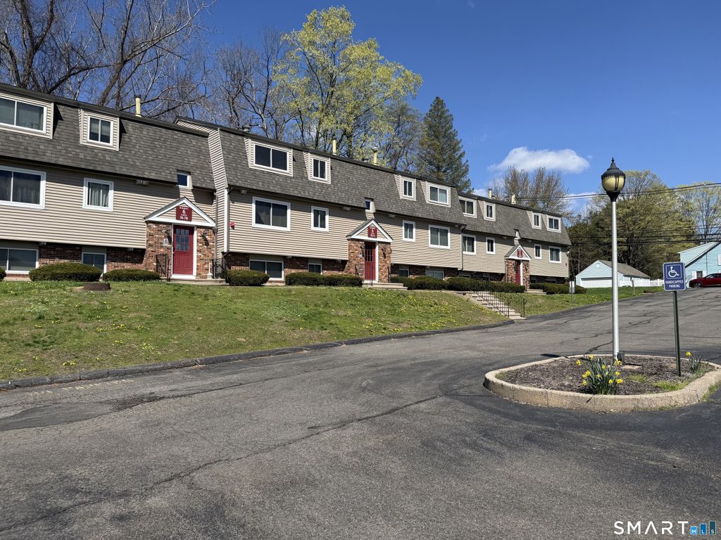 75 Evergreene 75, Wallingford, CT 06492
