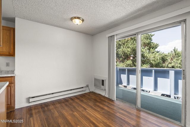 3948 Clear Acre Ln 262, Reno, NV 89512