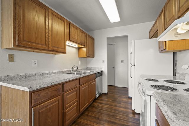 3948 Clear Acre Ln 262, Reno, NV 89512
