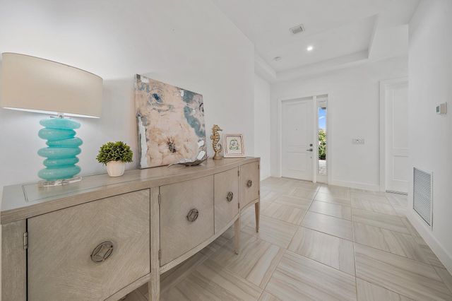 2938 Gin Berry Way, West Palm Beach, FL 33401