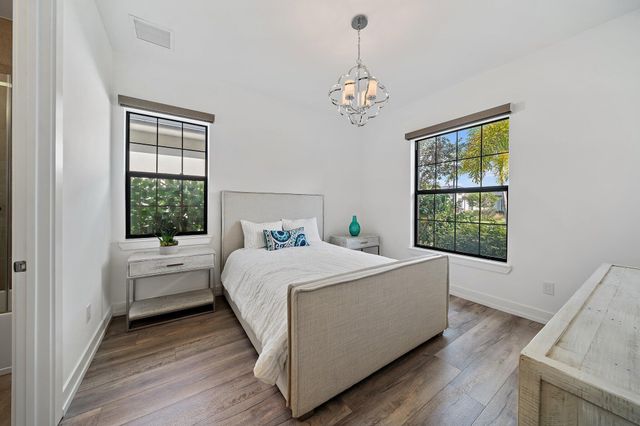 2938 Gin Berry Way, West Palm Beach, FL 33401