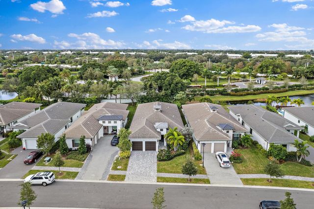 2938 Gin Berry Way, West Palm Beach, FL 33401