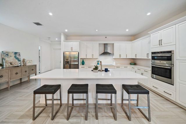 2938 Gin Berry Way, West Palm Beach, FL 33401
