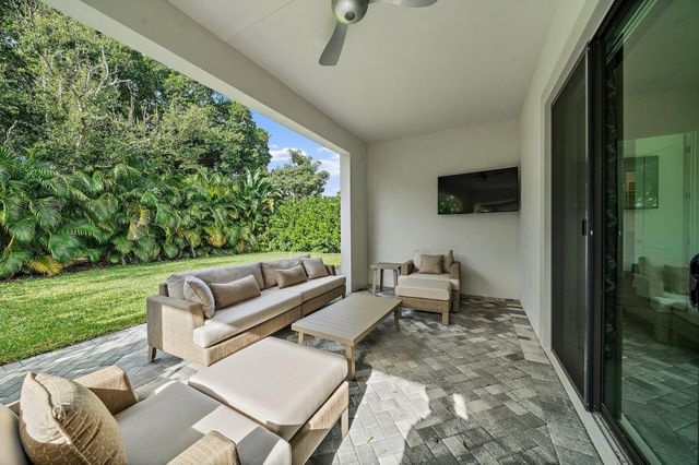 2938 Gin Berry Way, West Palm Beach, FL 33401