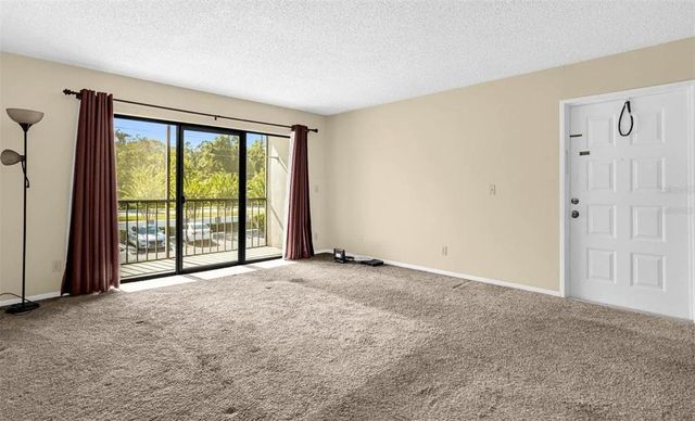 1022 S PINE RIDGE CIRCLE 1022, Sanford, FL 32773