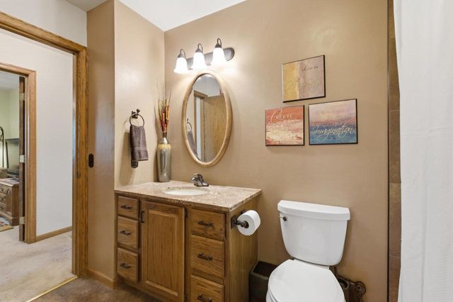 7925 W Oakbrook Circle, Madison, WI 53717