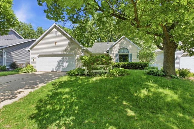 7925 W Oakbrook Circle, Madison, WI 53717