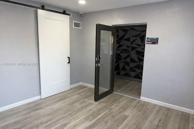 1822 N Dixie Highway, Hollywood, FL 33020