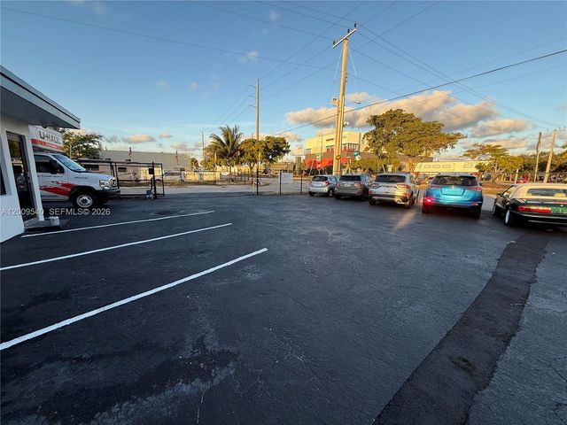 1822 N Dixie Highway, Hollywood, FL 33020