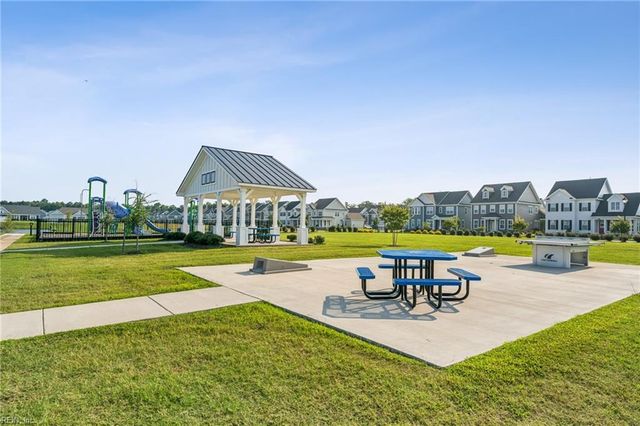 1009 Eastport PL, Suffolk, VA 23435