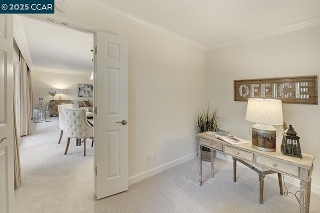 2748 Ptarmigan Dr. 6, Walnut Creek, CA 94595