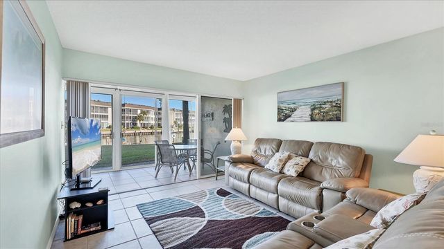 4370 CHATHAM DRIVE 104, Longboat Key, FL 34228