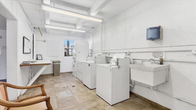 4370 CHATHAM DRIVE 104, Longboat Key, FL 34228