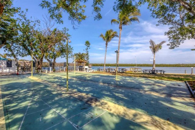 4370 CHATHAM DRIVE 104, Longboat Key, FL 34228