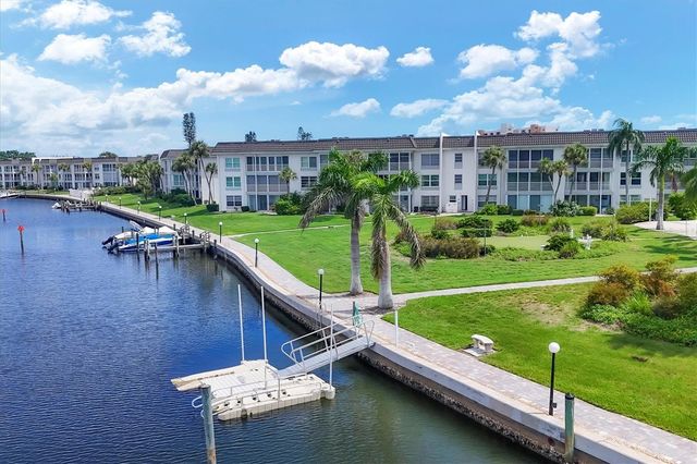 4370 CHATHAM DRIVE 104, Longboat Key, FL 34228