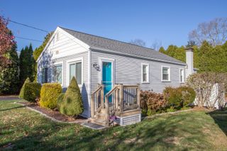 10 Dorothy Road, Westbrook, CT 06498