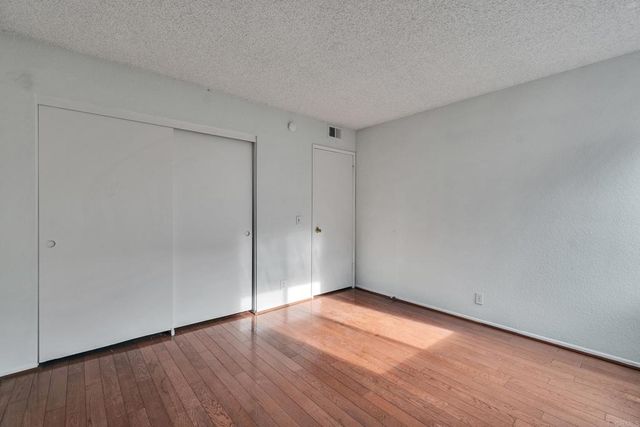 2211 Calle Jalapa 109, West Covina, CA 91792