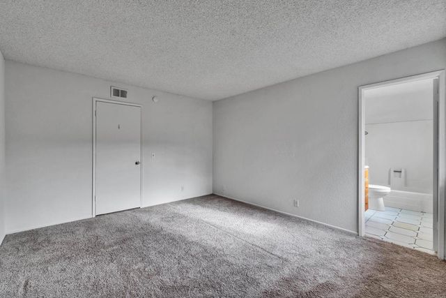 2211 Calle Jalapa 109, West Covina, CA 91792