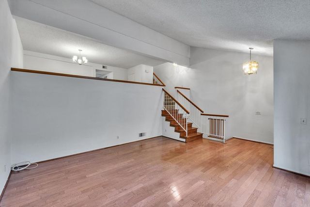 2211 Calle Jalapa 109, West Covina, CA 91792