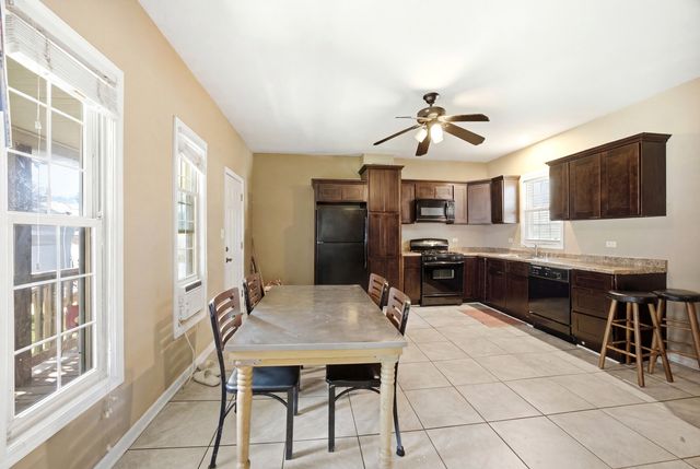 344 N Worth Avenue, Elgin, IL 60123