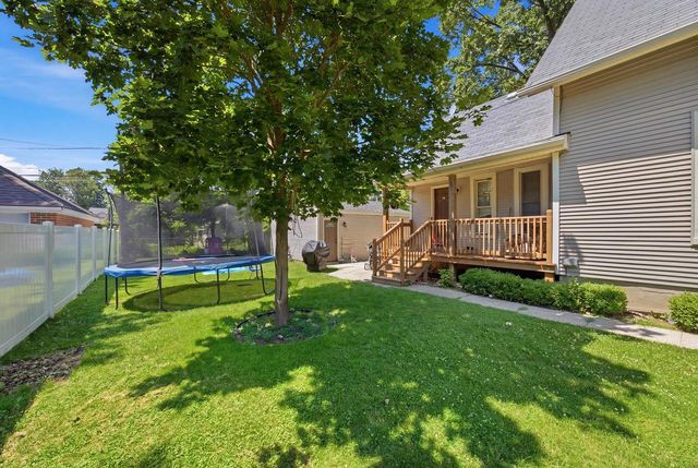 344 N Worth Avenue, Elgin, IL 60123