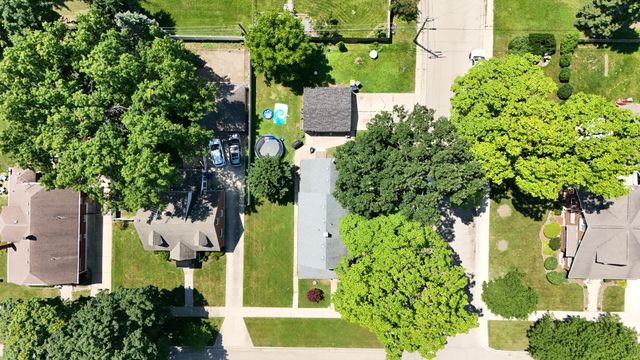 344 N Worth Avenue, Elgin, IL 60123