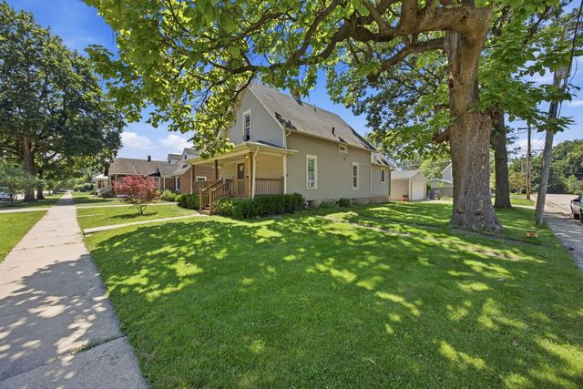 344 N Worth Avenue, Elgin, IL 60123