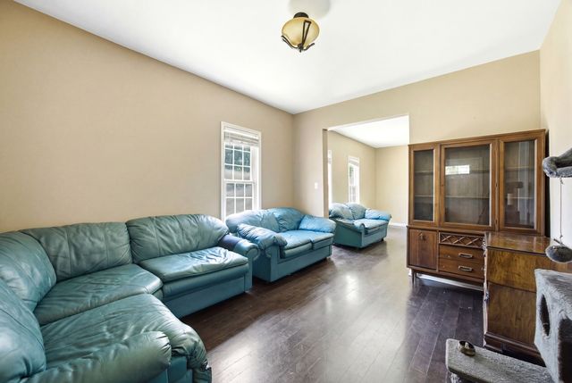 344 N Worth Avenue, Elgin, IL 60123