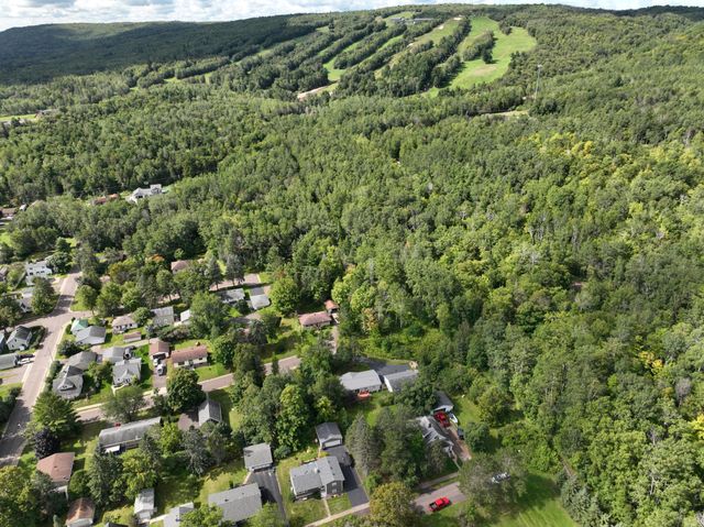 519 N 81st Avenue W, Duluth, MN 55807