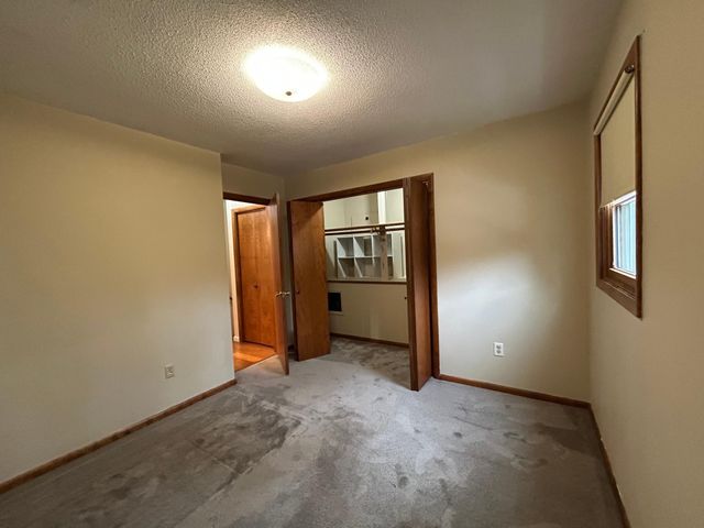 519 N 81st Avenue W, Duluth, MN 55807