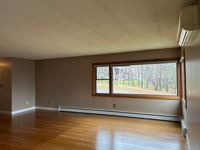 519 N 81st Avenue W, Duluth, MN 55807