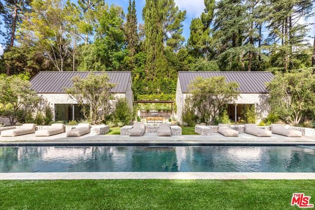 3405 Fryman Road, Studio City, CA 91604